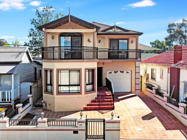 84 Moreshead Drive