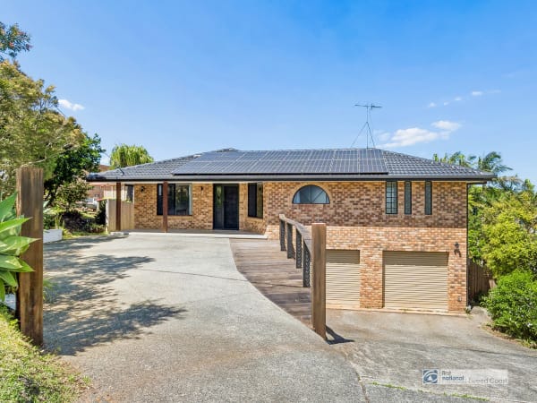 6 Summit Drive