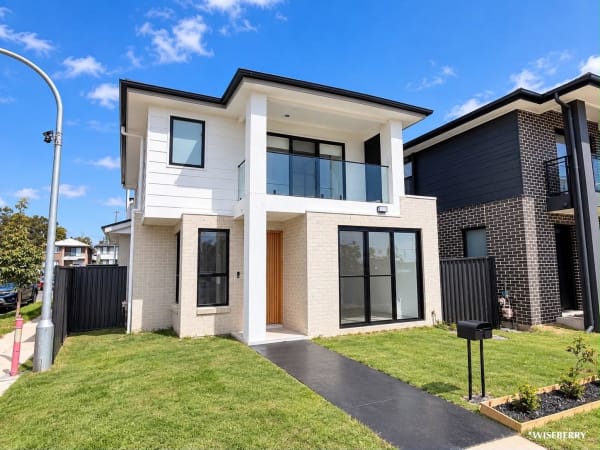 19 Apiary Street