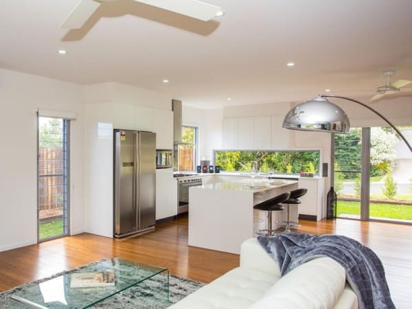 2/60 Lindsay Road
