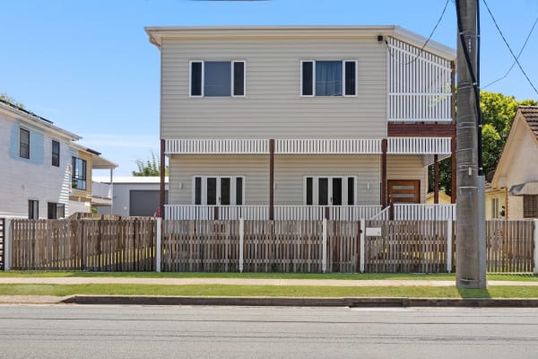 8 Angus Street