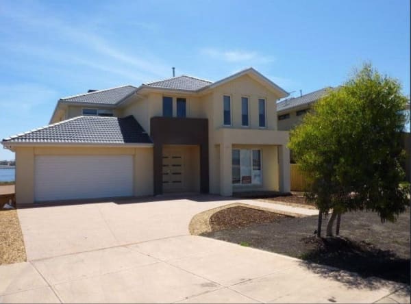 64 Salisbury Street