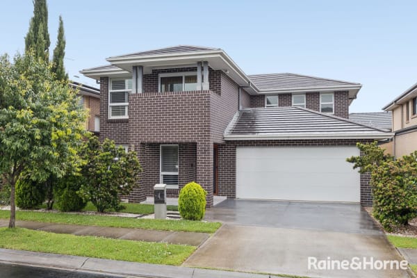 4 Woodford Street