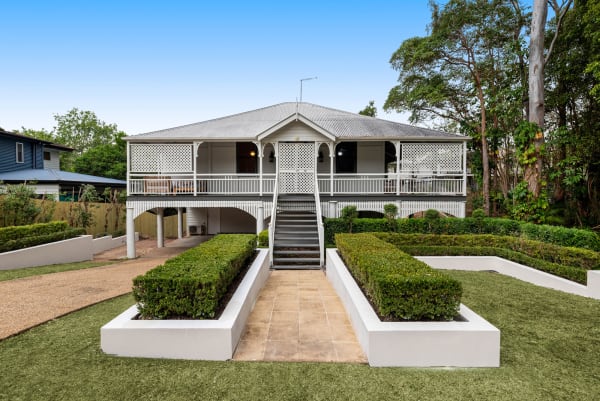 8 Birdvale St