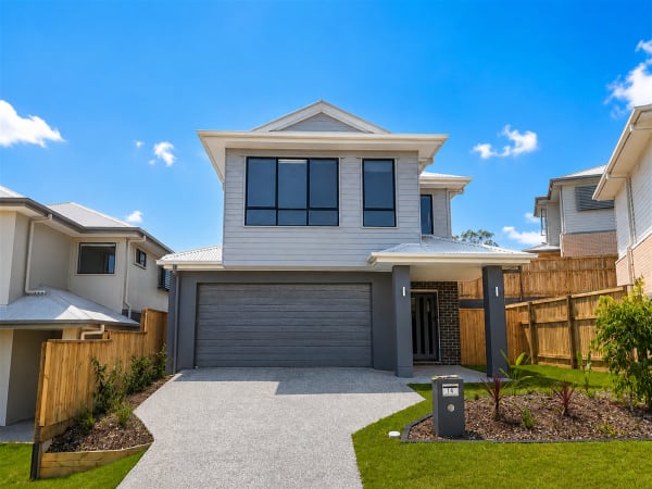 14 Kinwarton crescent