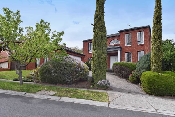 14 Willowtree Cres