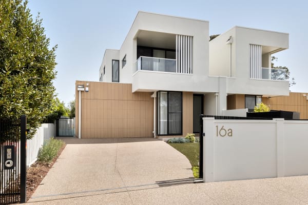 16A Kangerong Avenue