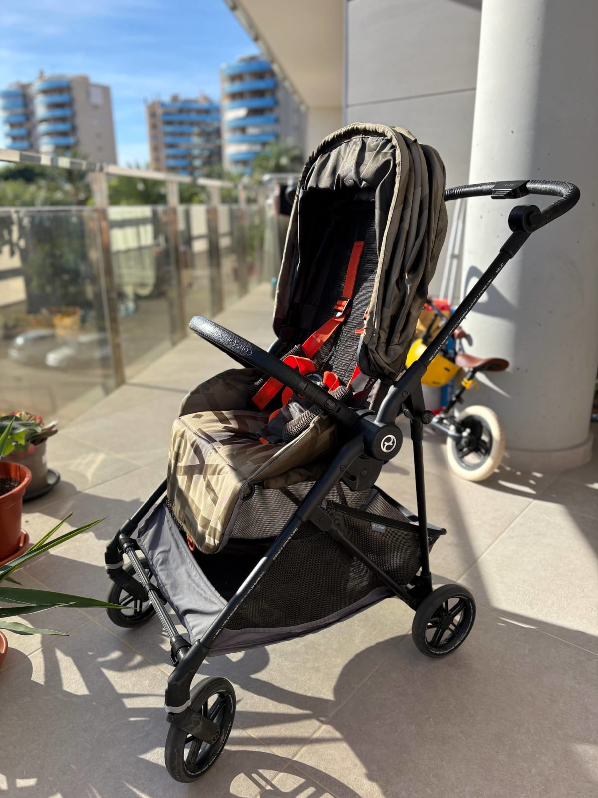 Коляска Cybex Melio Olive Green: люлька, база, прогулка 150€. Доставим в Аликанте и пригород. 3