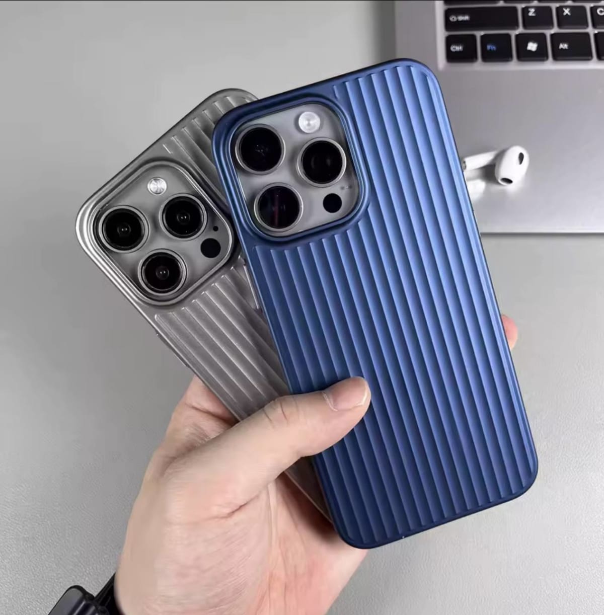 Продам чехол для IPhone 15 pro. Новый 2