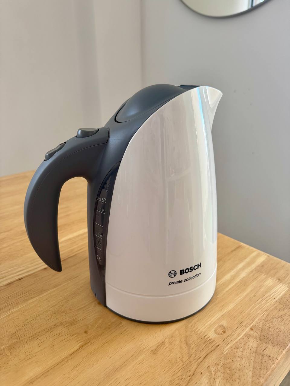 Электрочайник Bosch - 20 € 1