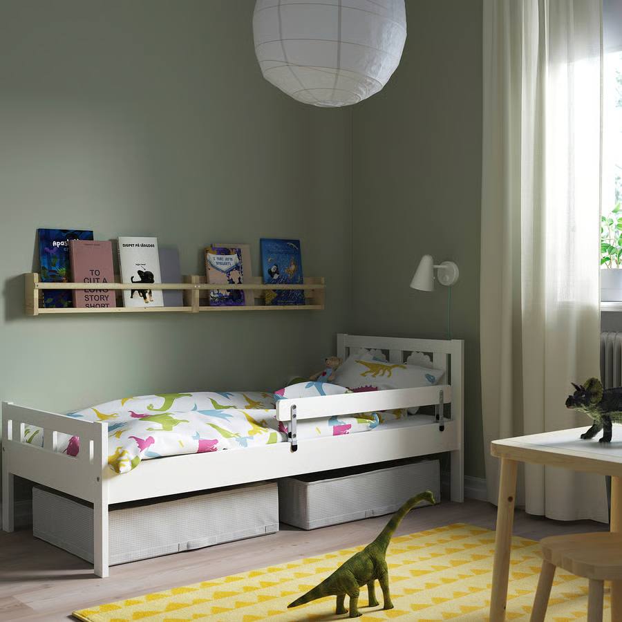 Продам детскую кровать Икея Kritter 70*160 в отличном состоянии с матрасом(чистый , был в наматрасни 1