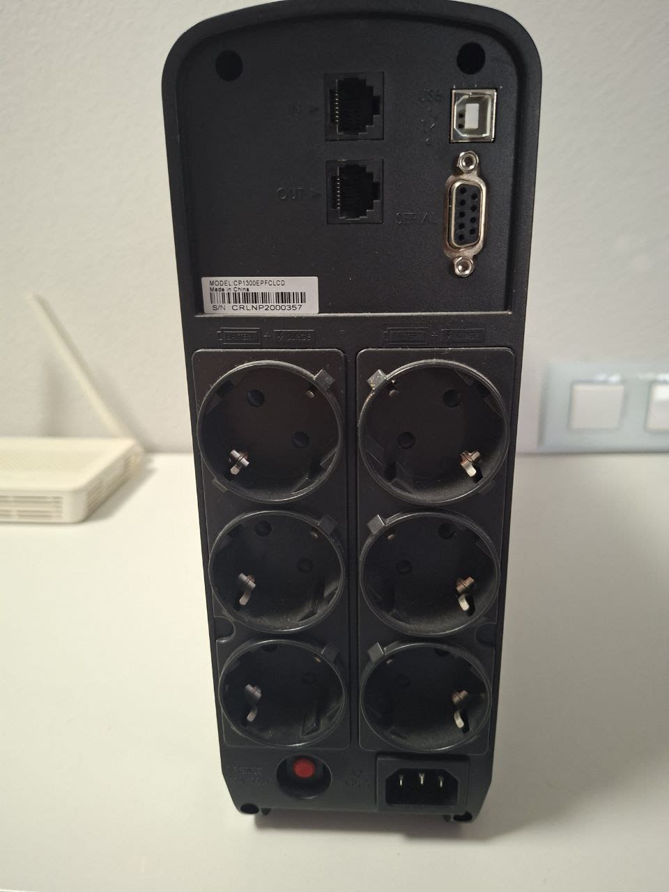 Продаю бесперебойник/ИБП CyberPower CP1300EPFCLCD (1300VA / 780W) 2