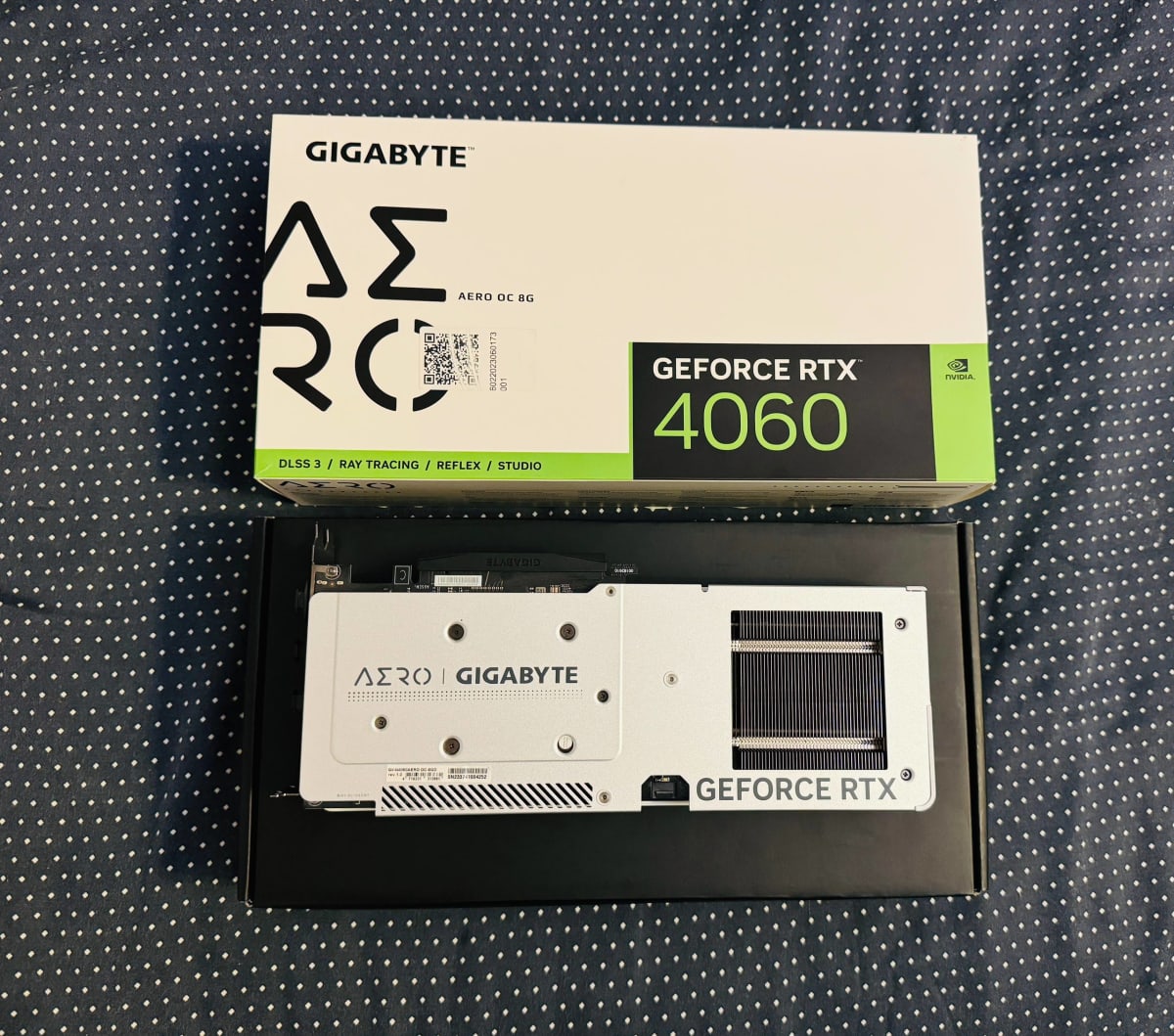 Продам відеокарту GeForce RTX 4060 4