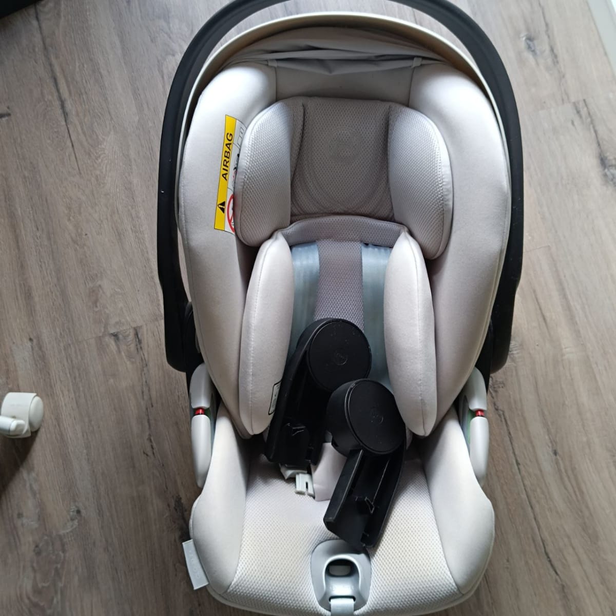 Автокресло Cybex cloud T i-size, в идеальном состоянии, как новое. Цвет Platinum White. 130€. Alican 5