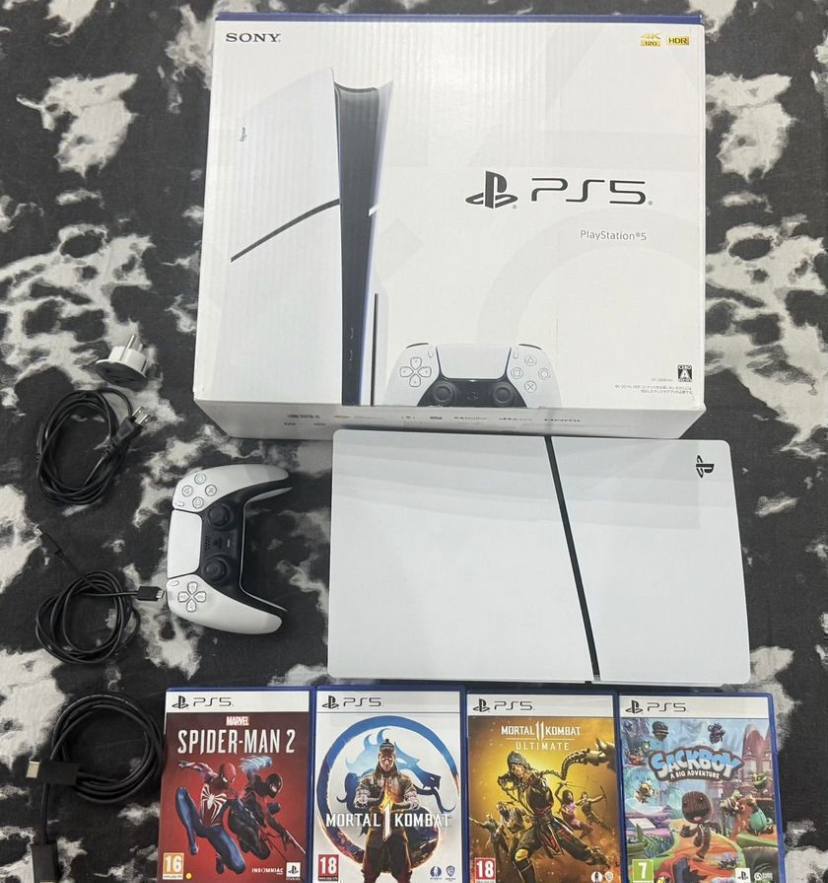 Sony PlayStation 5 . 300€ 1