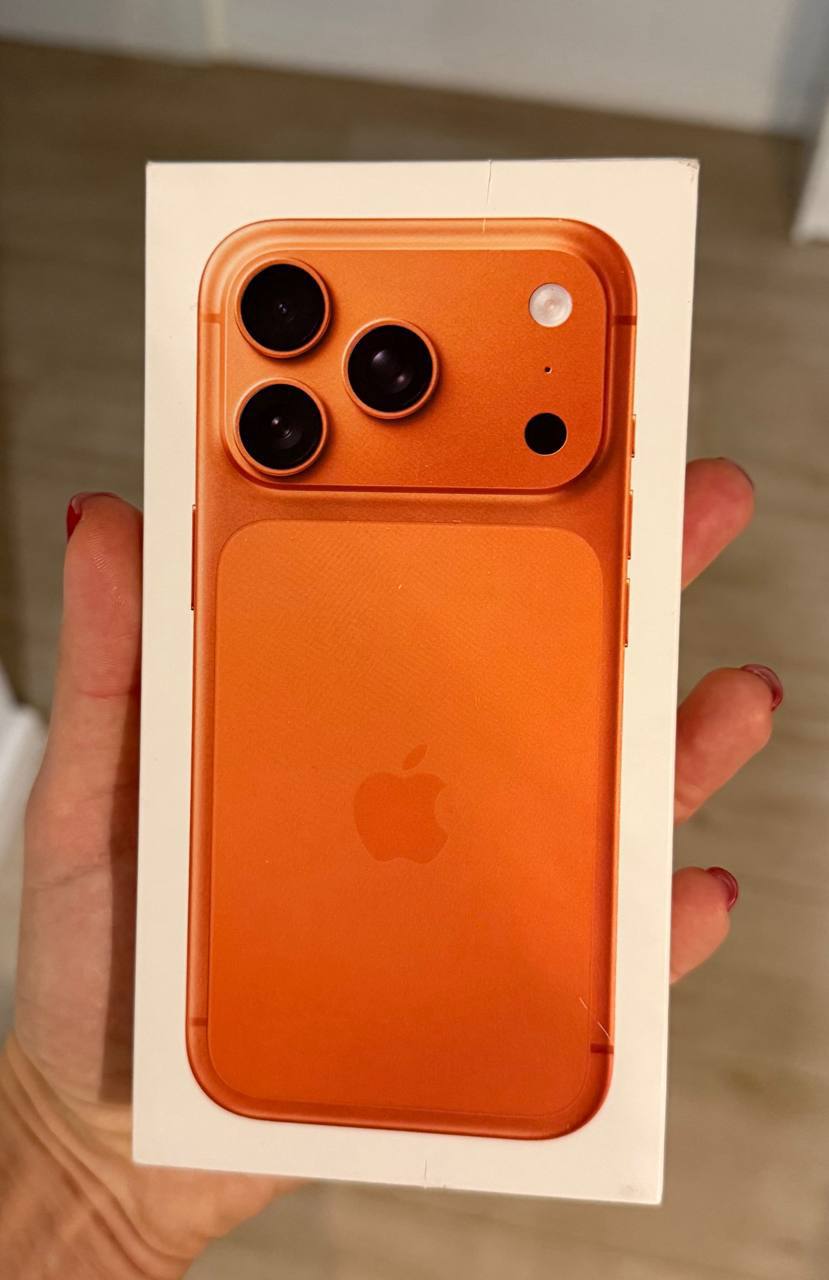 Продам новый iPhone 17 pro 1tb оранжевый 1