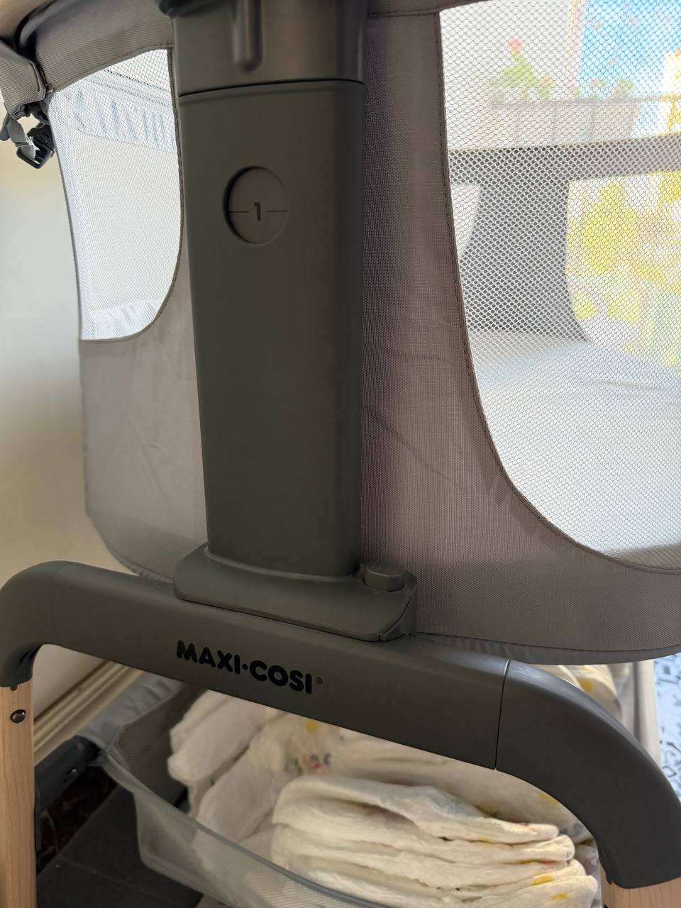 Продам кроватку Maxi-Cosi Iora Air Cuna Colecho Bebe 2