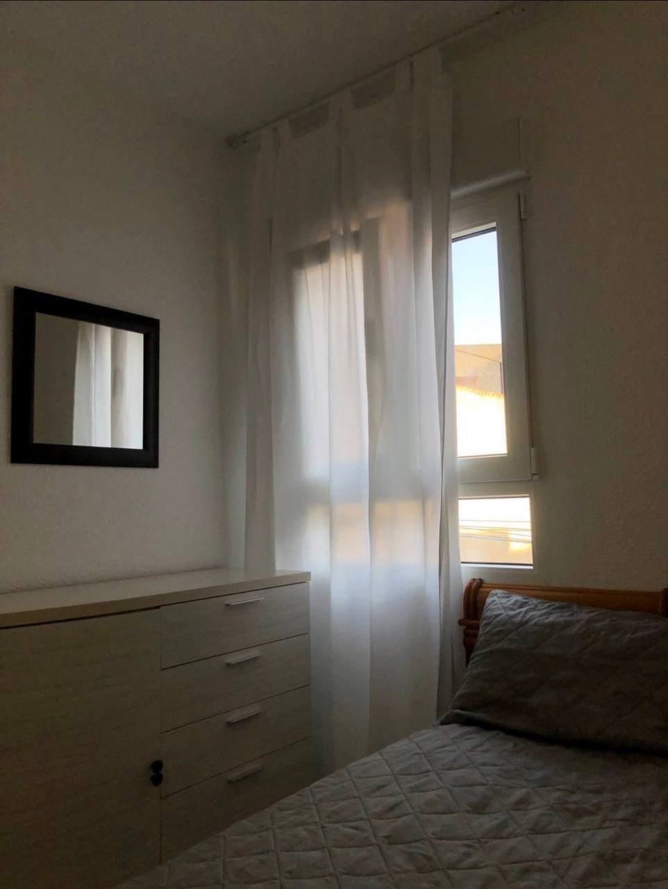 Сдаётся уютная комната в районе Carolinas Altas (Alicante) . 2