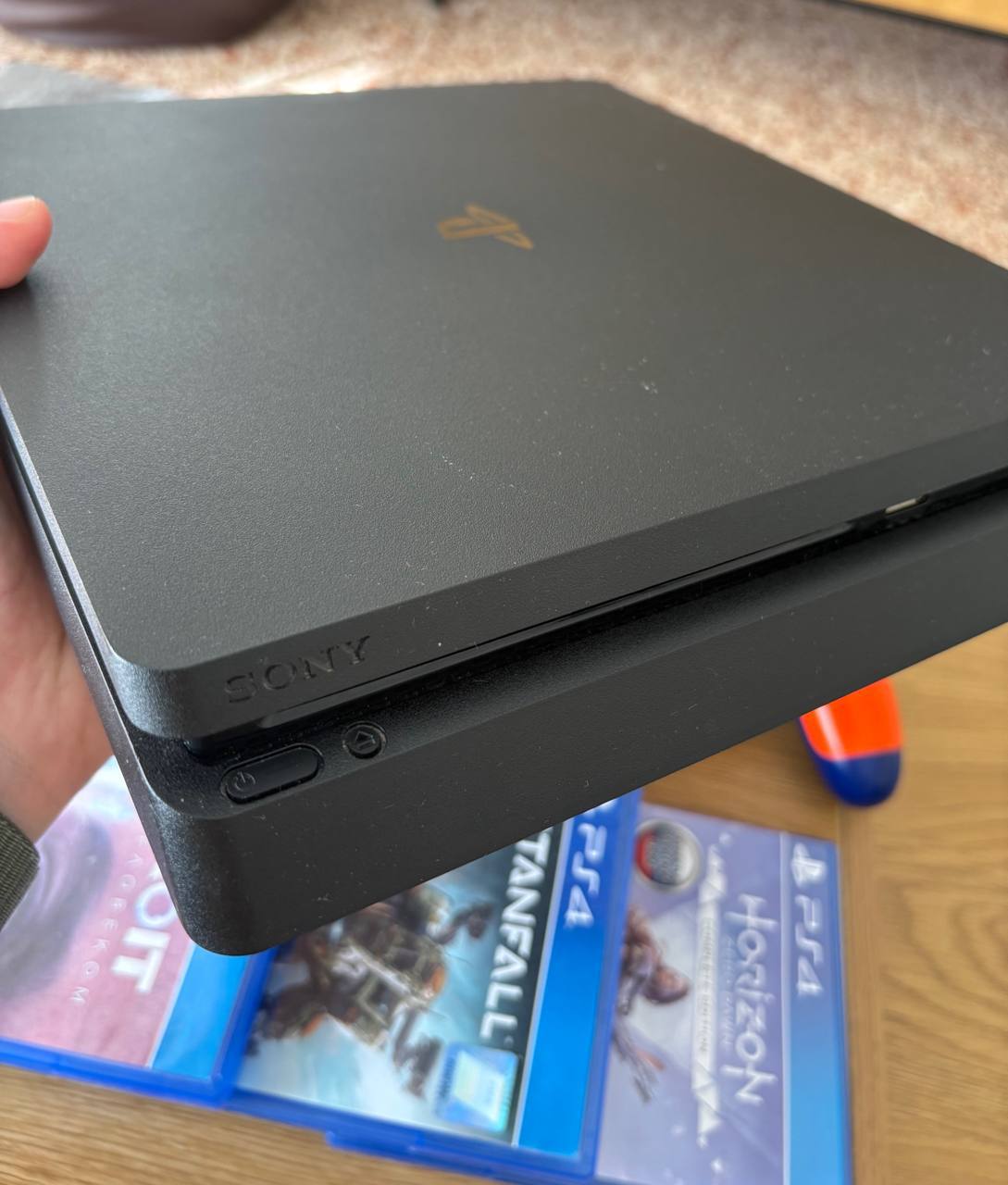 PlayStation 4 3
