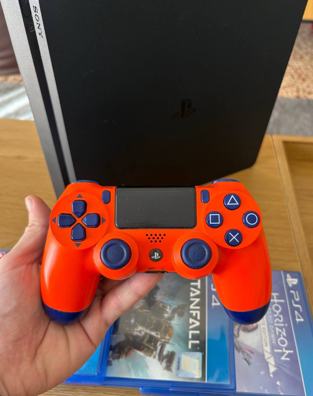 PlayStation 4 3