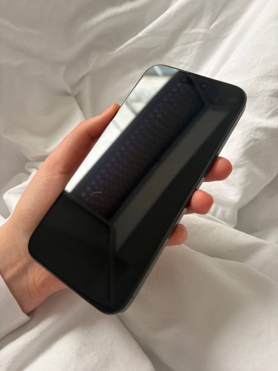 Продам IPhone 15 Pro Max 2