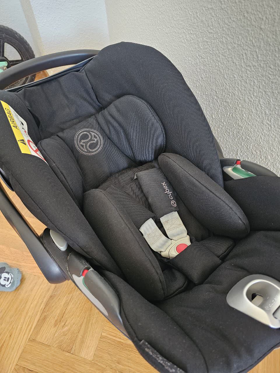 Автолюлька cybex Cloud Z2 iSize в очень хорошем состоянии:  раскладывается в горизонтальное положени 3