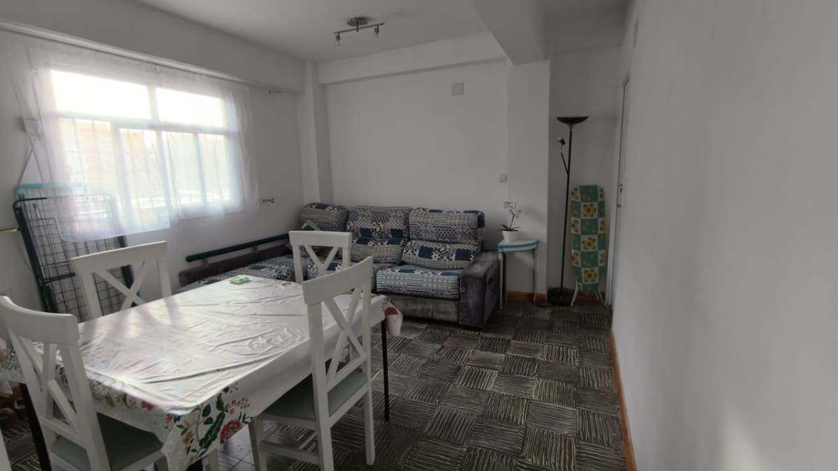 Продаётся квартира в районе Nou Alicante (Аликанте). 1
