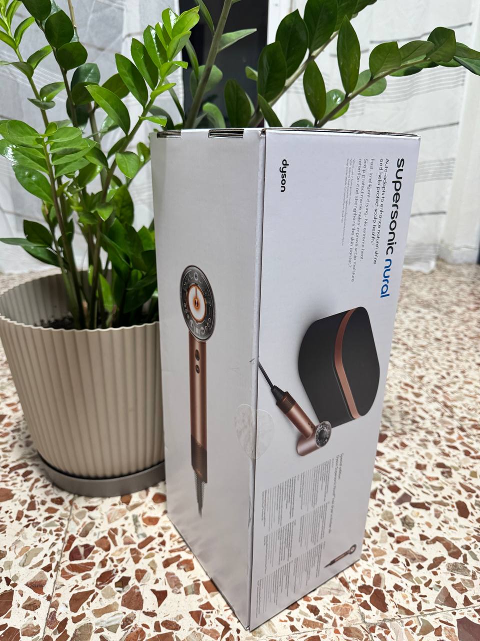 Продаю фен Dyson Supersonic Nural — абсолютно новый, ни разу не использовался. 2