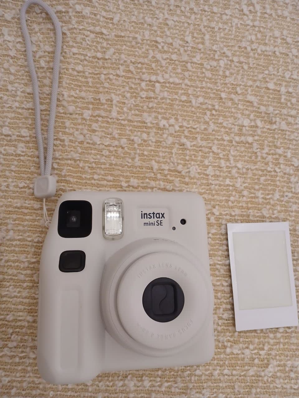 Фотоаппарат Instax как новый 1