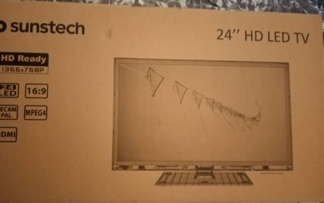 Продам телевизор Sunstech, 24' HD LED. 