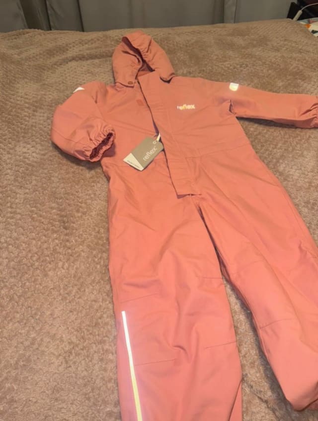 Новый рефлекторный комбинезон Reflex, 110 см на 5-6 лет Покупала за 70€