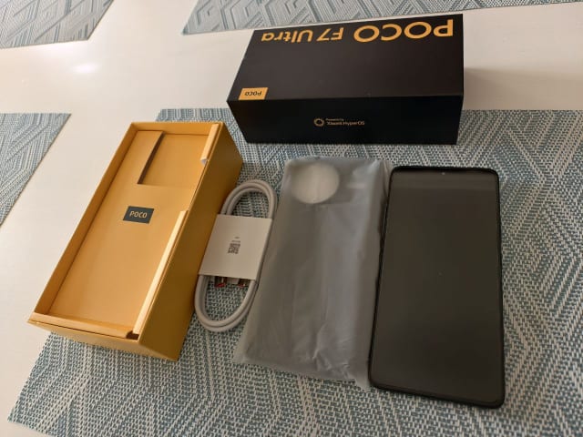 🟢 Продаю смартфон Xiaomi Poco F7 Ultra 12/256 черного цвета .