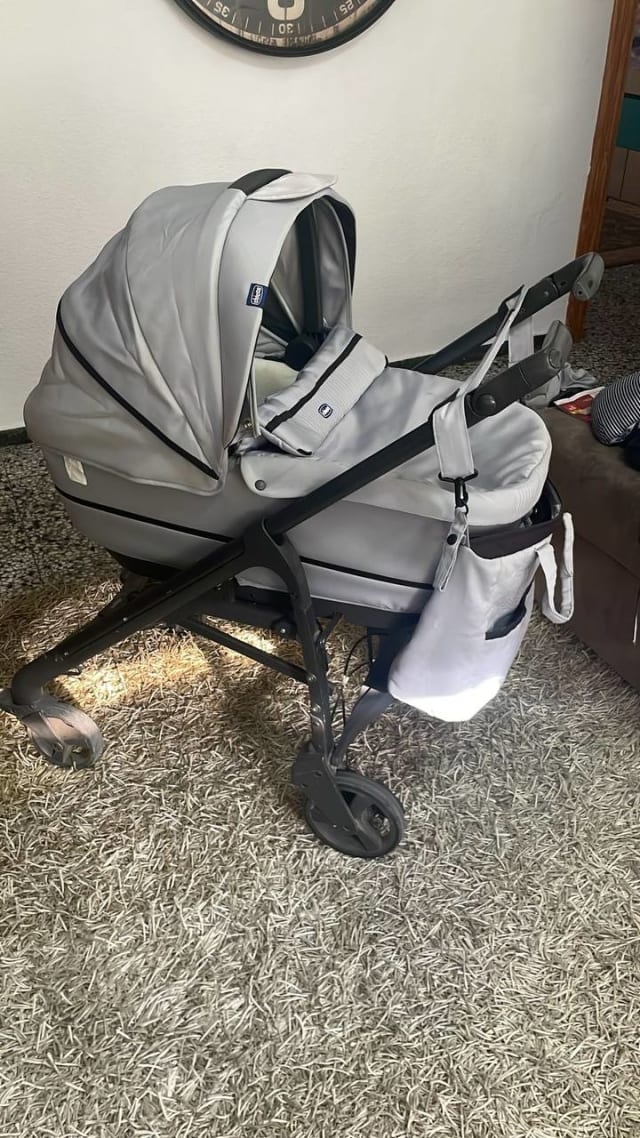 Кроватка икеа и матрасик 75€