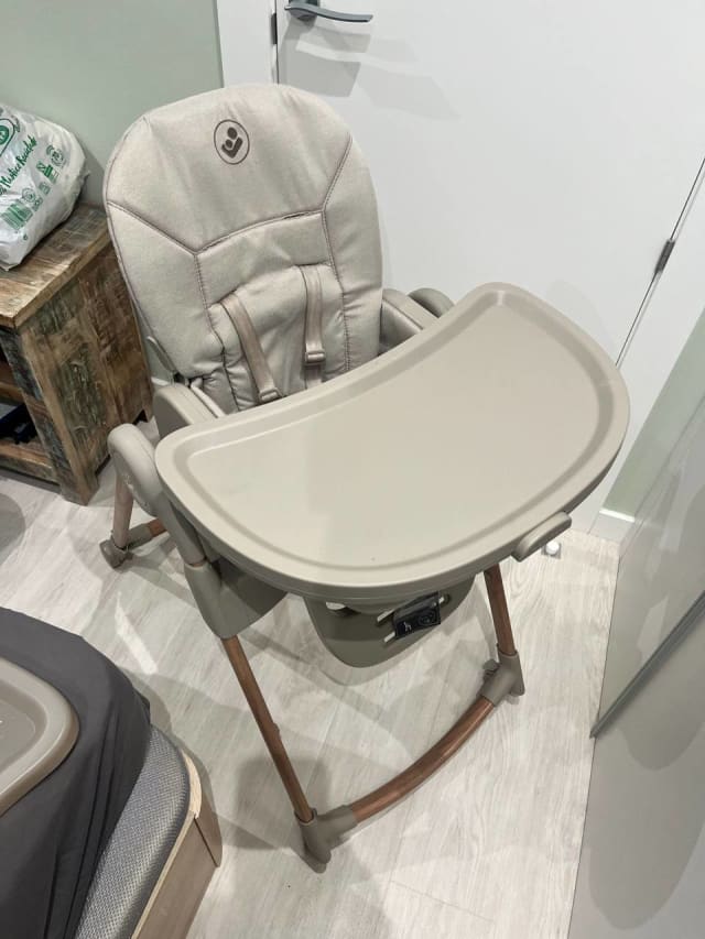 Продаю детский стульчик. 80€