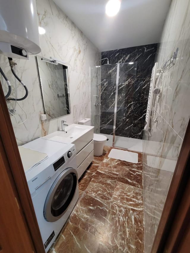 🏡 Сдаётся студия с балконом в центре Сан-Винсенте-дель-Распеч