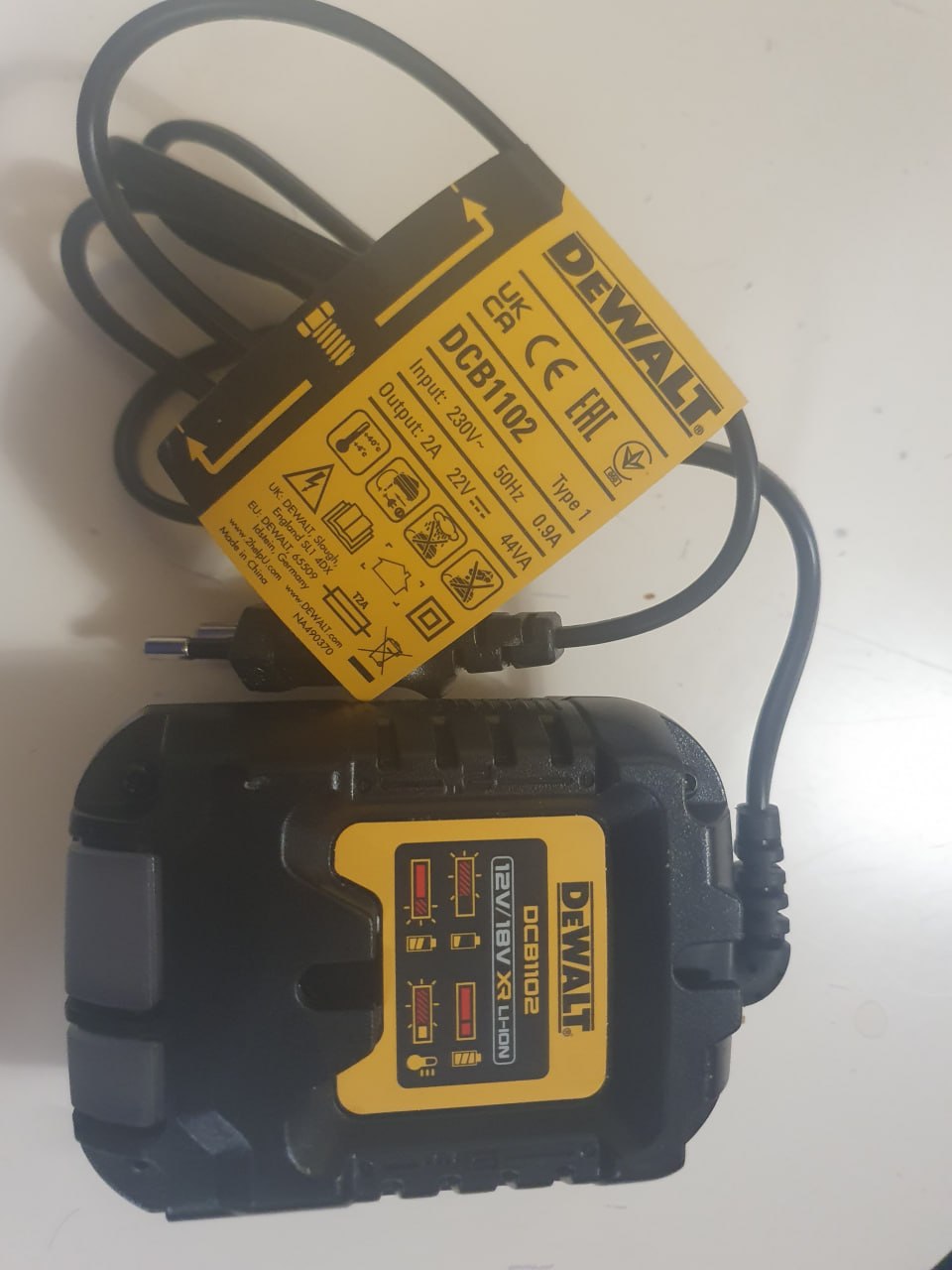 Продам Зарядное DeWalt. Новое, не использовалось. 20 евро 2