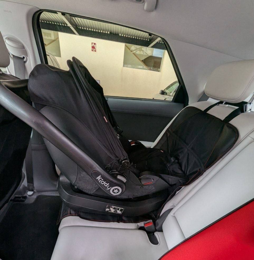 Продаю детское автокресло Kiddy Evolution Pro 2 вместе с базой под ISOFIX в хорошем состоянии. Подхо
