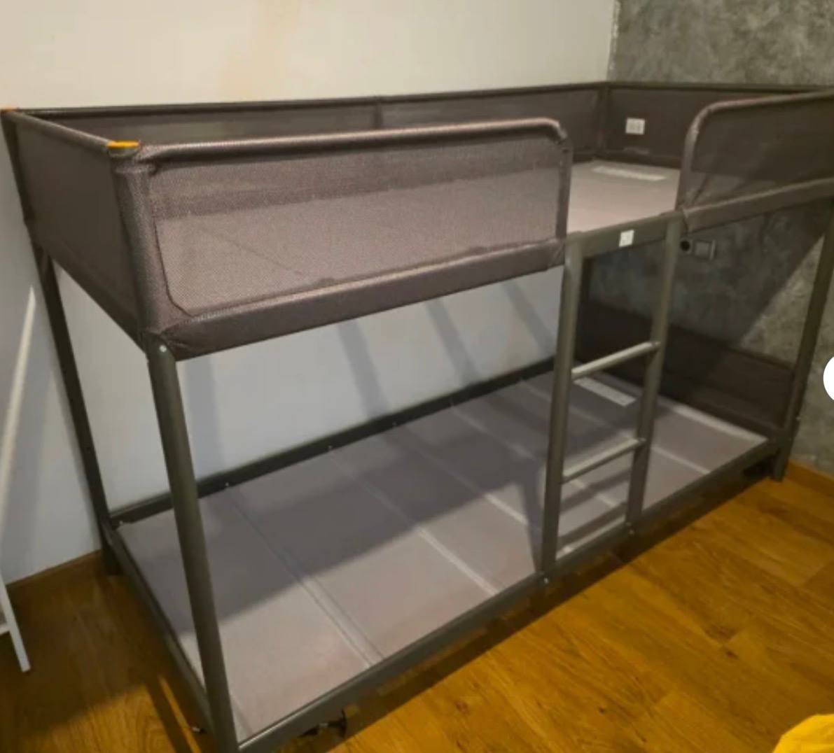 Отдам за 50€ двухъярусную кровать
