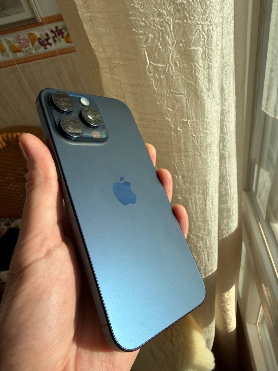 Продам iphone 15 pro max 256 gb