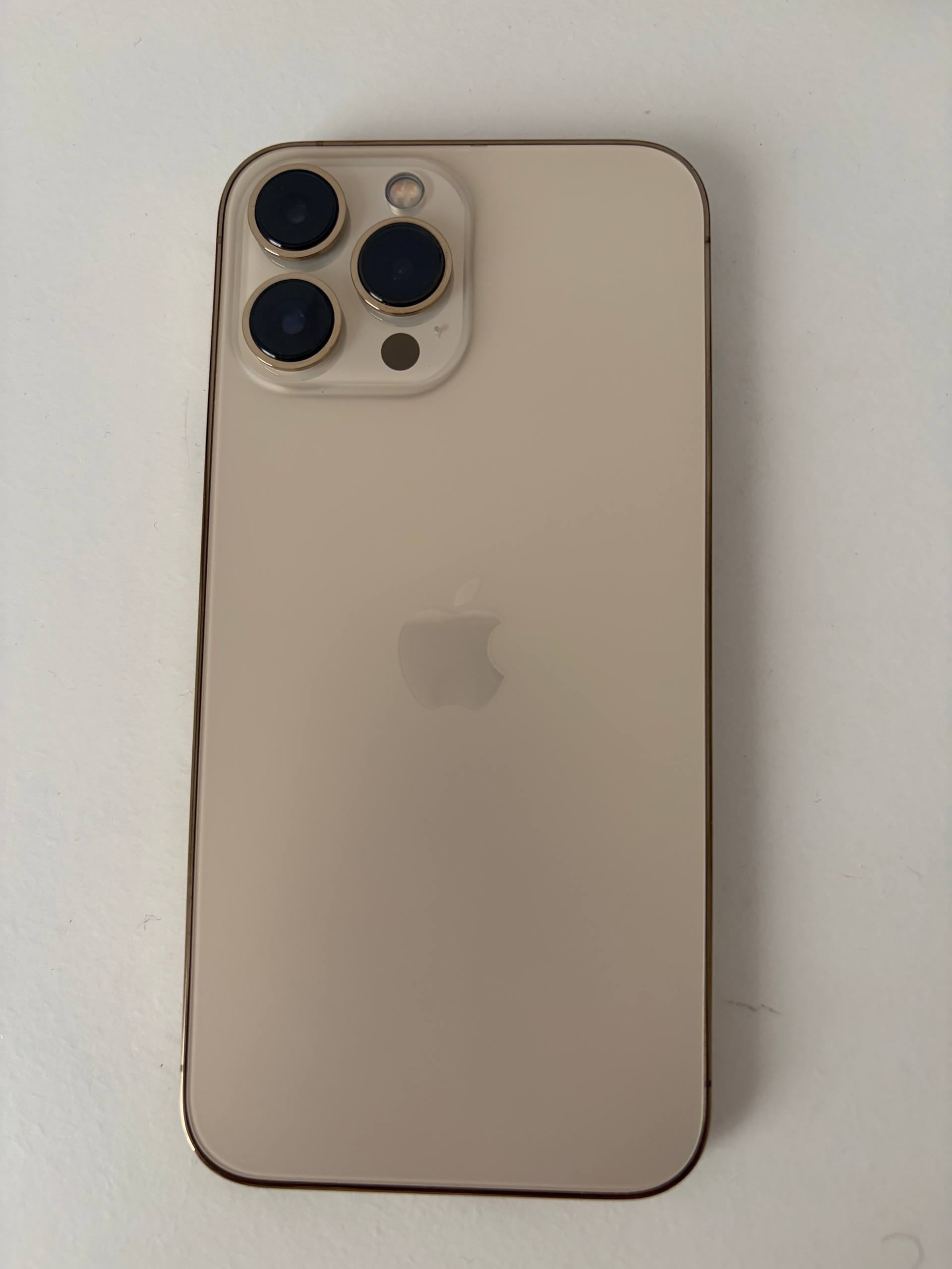 #продам iPhone 13 Pro Max ЗОЛОТОЙ (256гб) — 400€ (возможен торг) 2