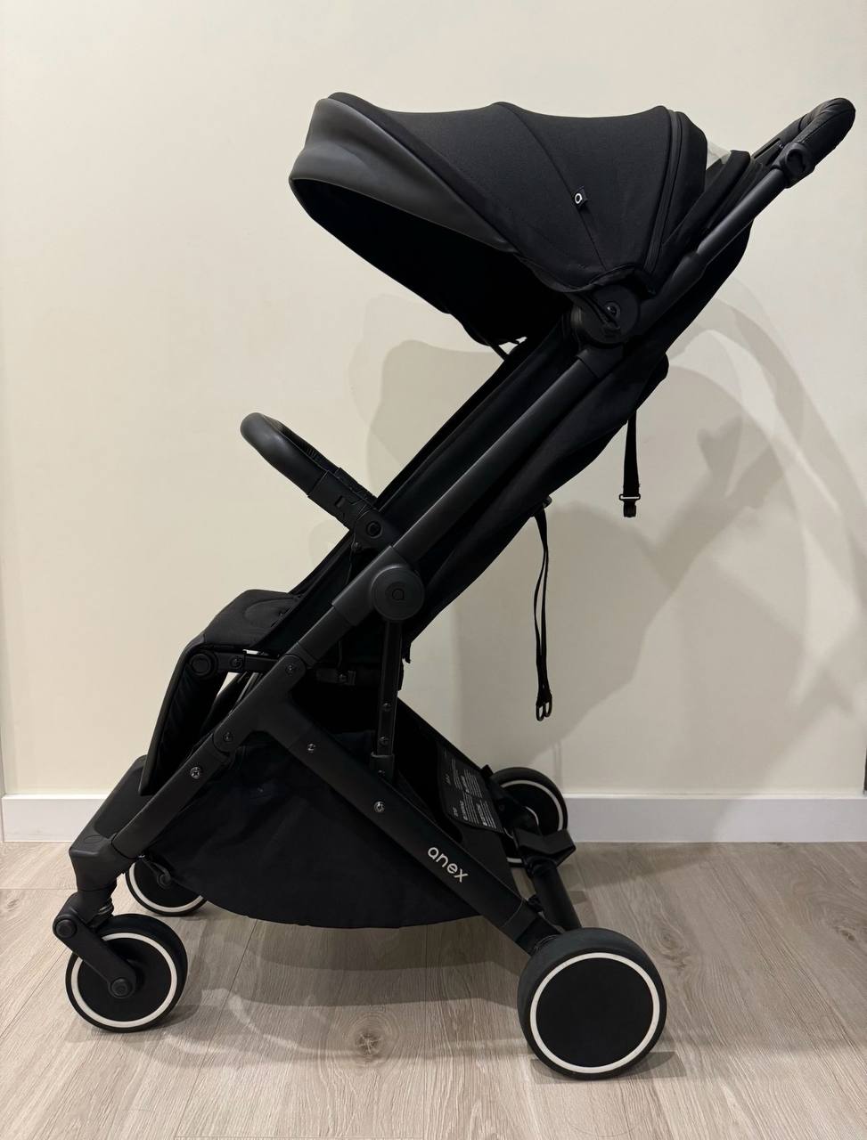 Продаётся коляска Anex Air X 2
