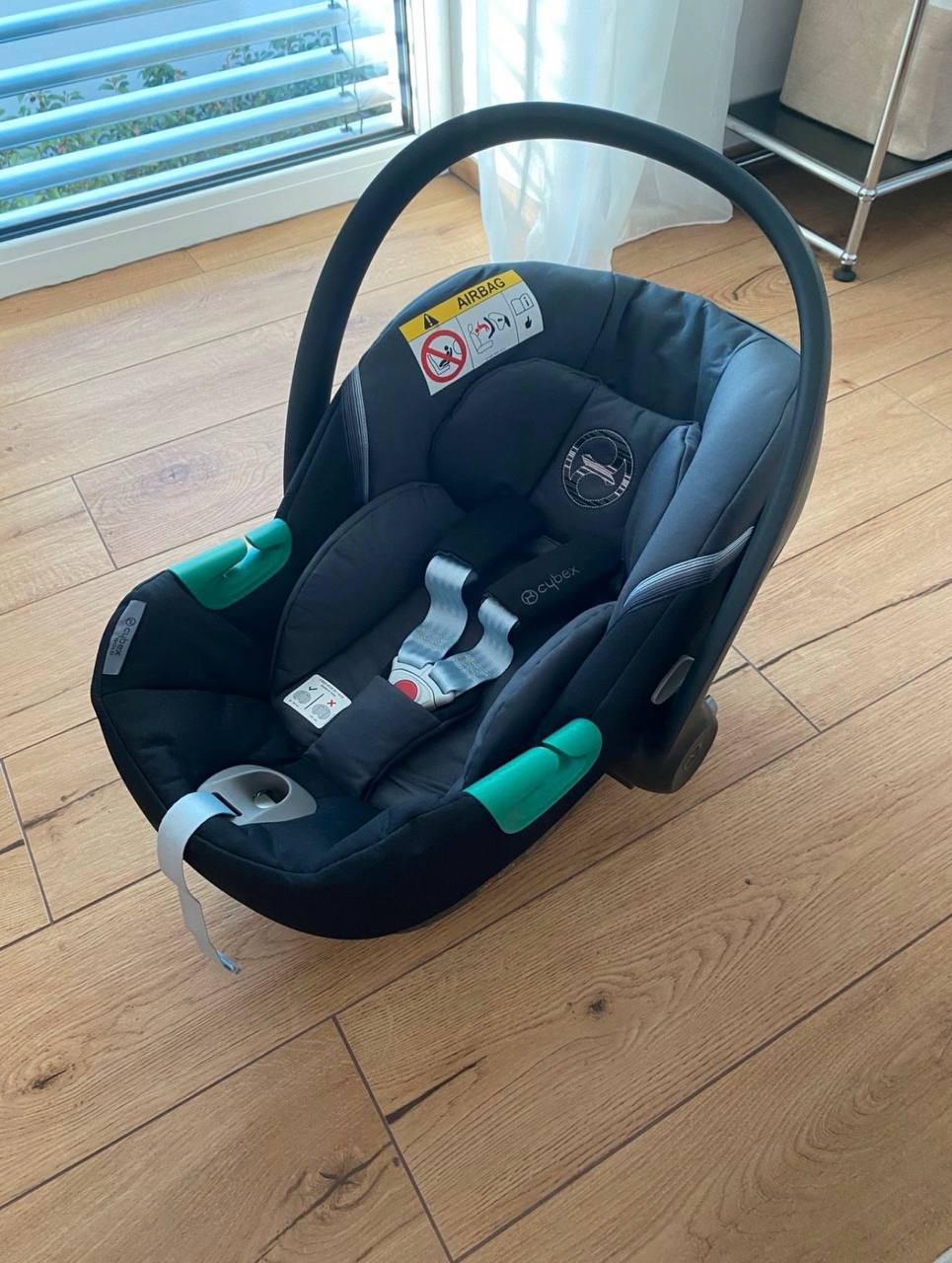 Продается автокресло Cybex Aton S2 i-Size. 3