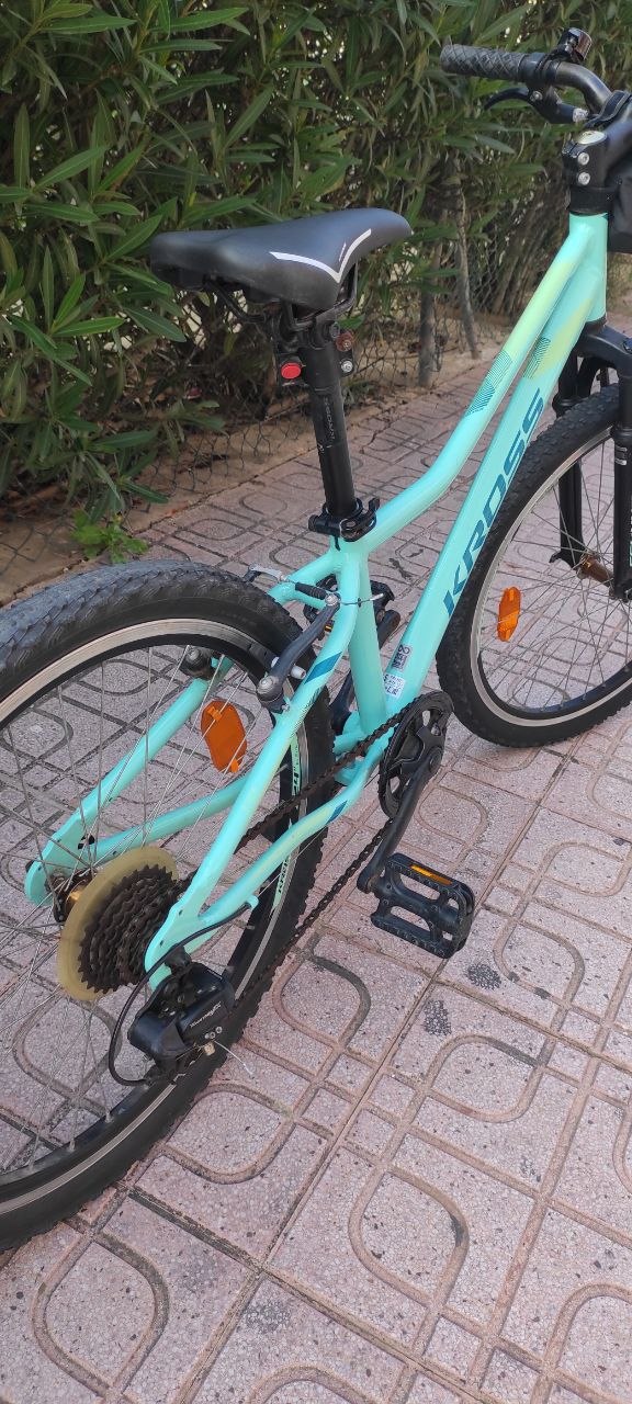 Продам детский велосипед Kross Lea Jr 1.0 24 дюйма. Алюминиевая рама performance. Переключатель Shim 3