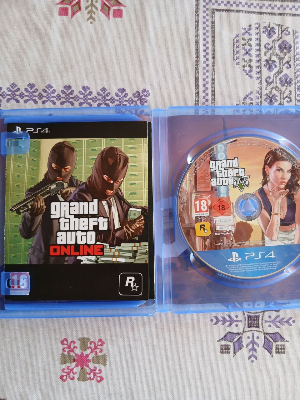 Продам Игру Гта5 для Пс4 :цена 15€ 2