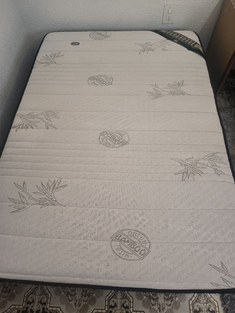 130 × 190  б/у,   30€  , Эльче