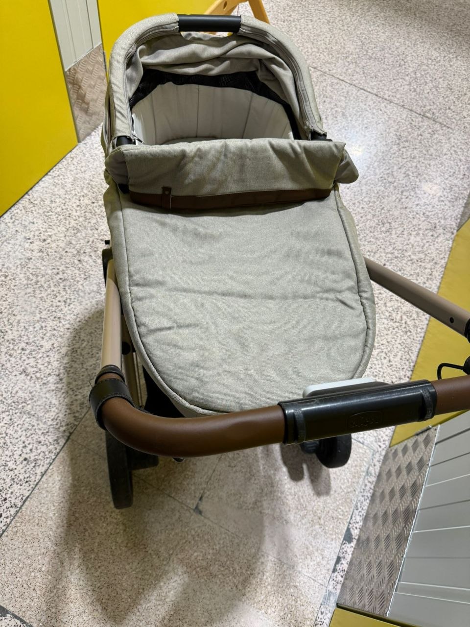 Коляска Chicco BEST 4