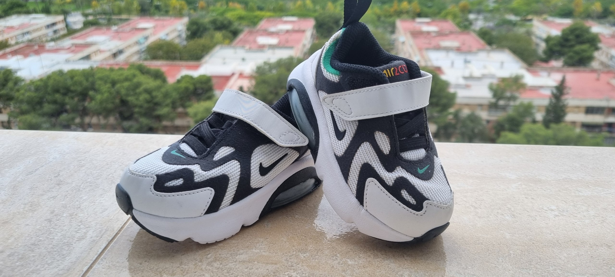 Nike 21р, маломерят 20. Одевали пару раз, подошва как новая. 10 евро