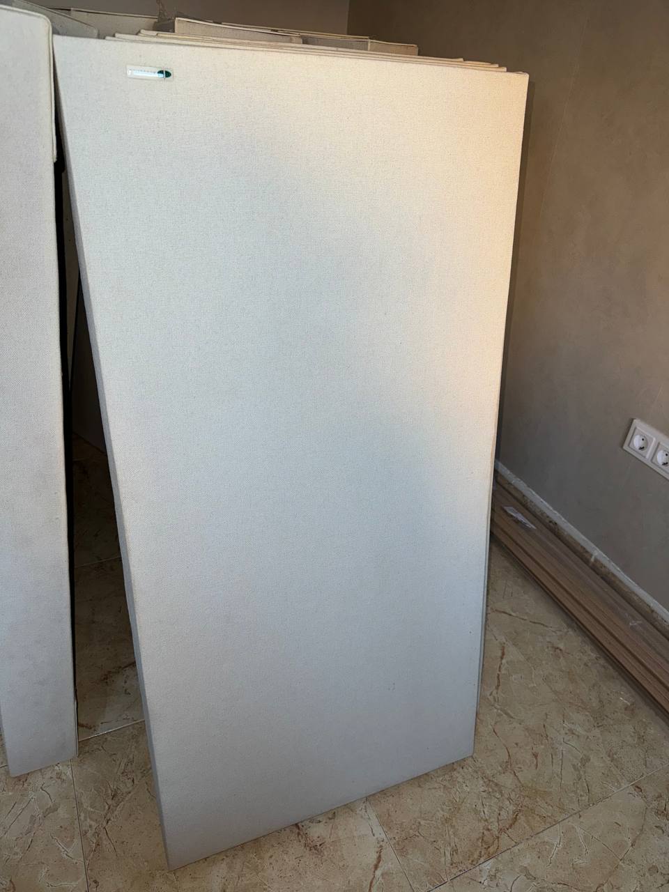 Набор звукопоглощающих панелей GIK ACOUSTICS BASS TRAP off-white 2