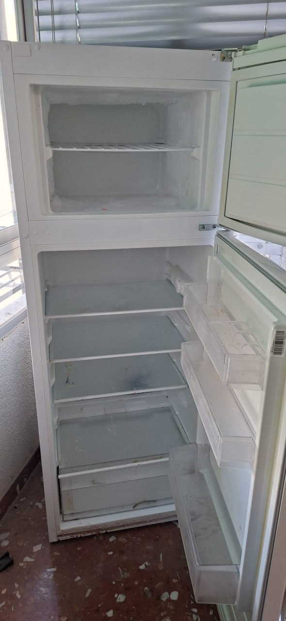 Продам холодильник. 50 евро. Аликанте. Самовывоз +34 722228163