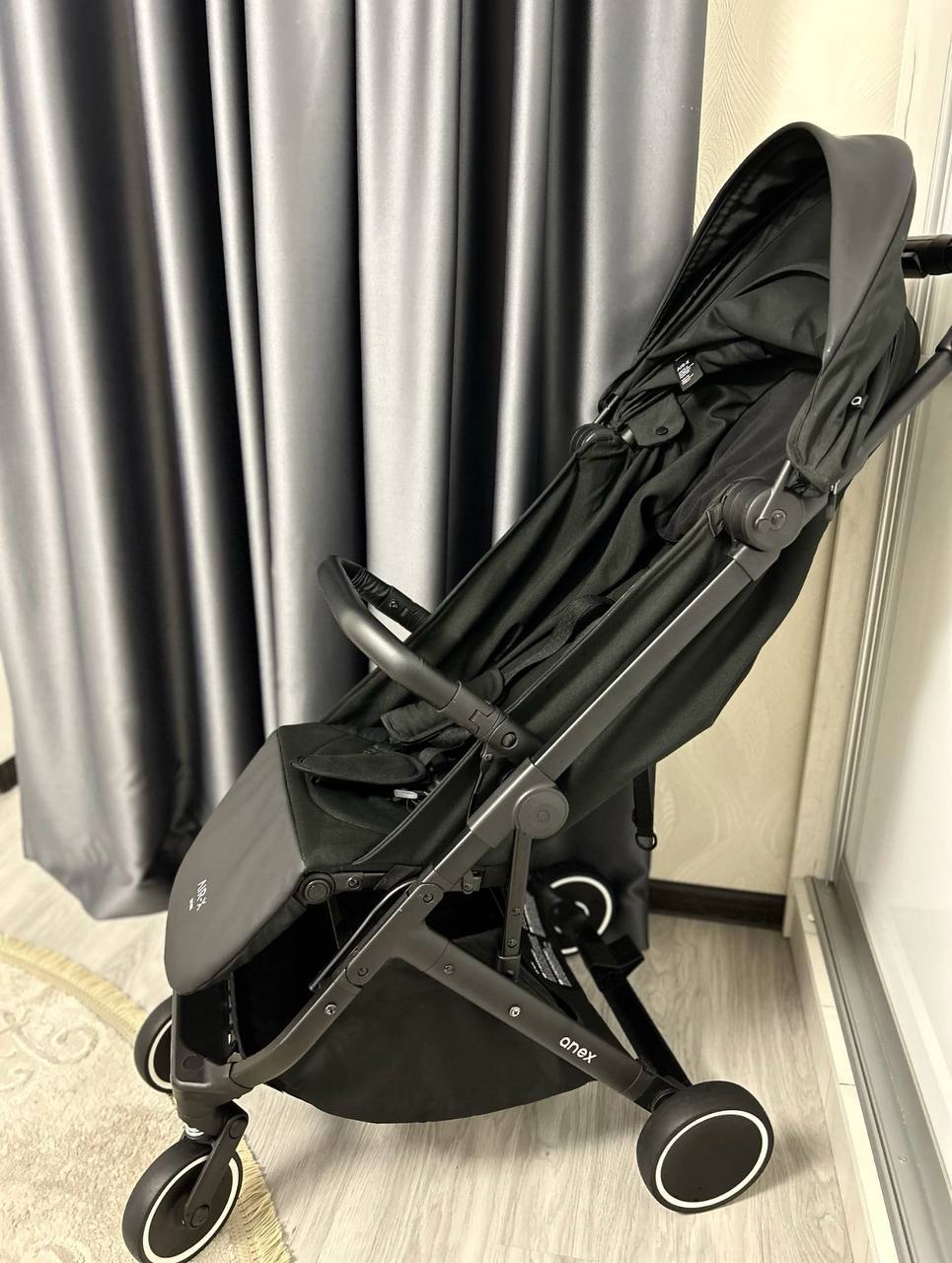 Продаётся коляска Anex Air X 2
